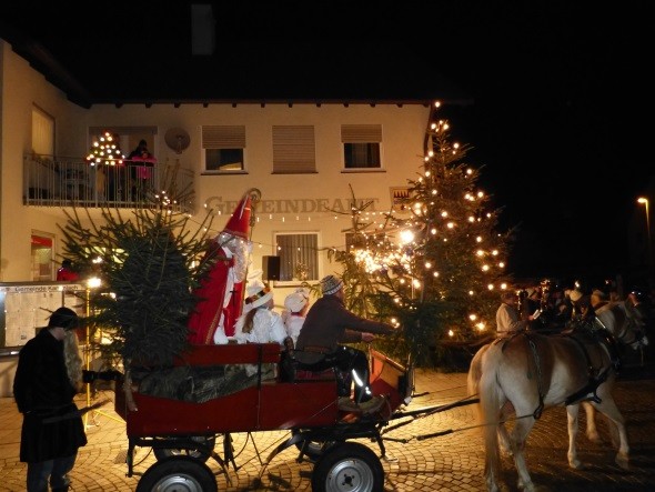 Du betrachtest gerade Nikolaus Einzug 05.12.2016